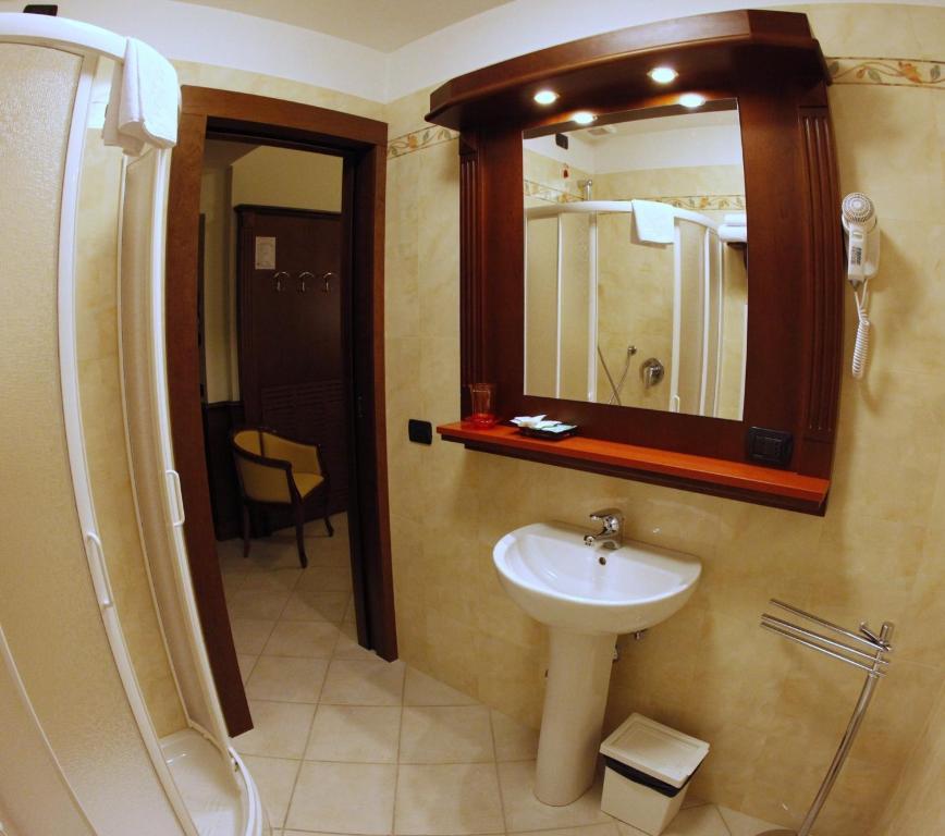 Bed and Breakfast Domus Augusta Рим Экстерьер фото